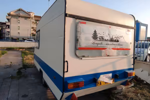 roulotte Adria 400 t ,ristrutturata