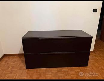 Camera matrimoniale in legno, moderna ed elegante