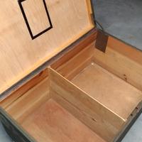 Baule militare della croce rossa