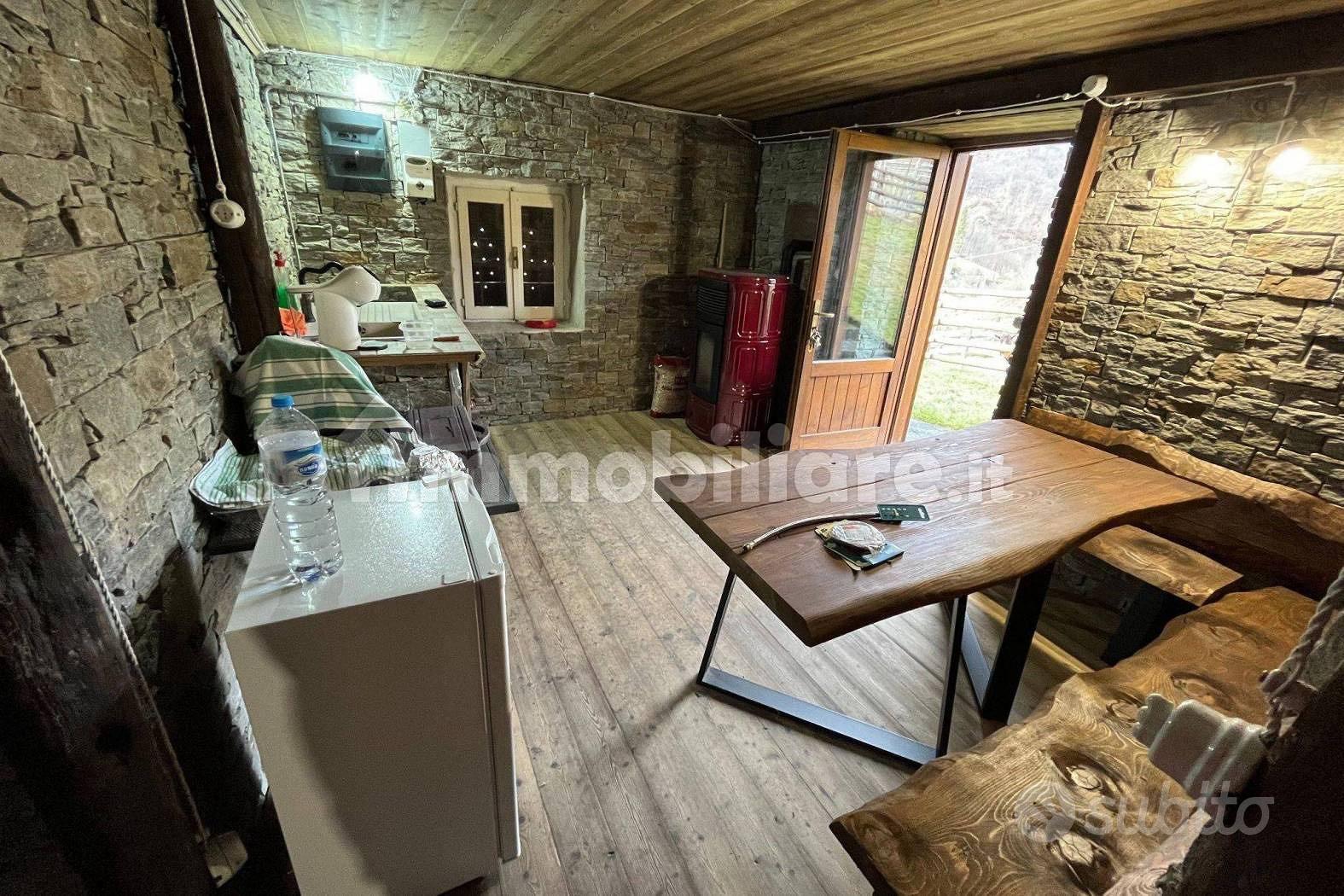 Rustico da ristrutturare con ampio terreno - Vista 3