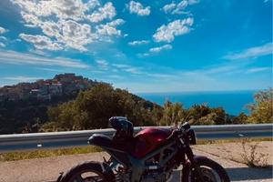 Suzuki cafe racer - patente A2