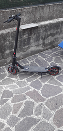 Mono pattino elettrico