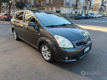 Toyota Corolla Verso 2.2 D 136cv - 7 POSTI -