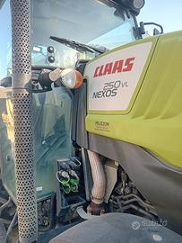 Trattore da frutteto/vigneto CLAAS 250vt nexos