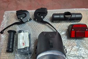 Lotto ricambi nuovi per Piaggio Si