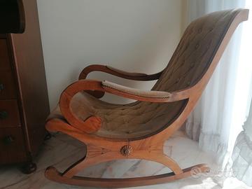 Dondolo in legno