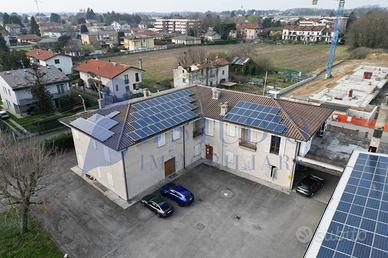 Immobile di 4700 m² a Lentate sul Seveso