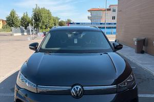 Volkswagen Tiguan R-Line Plus 2.0 TDI 193 CV DSG 4
