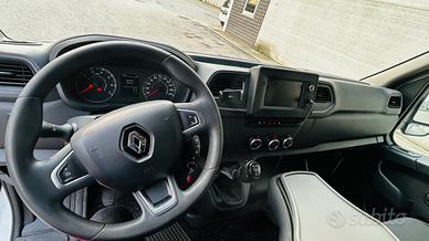 Renault con sponda idraulica e soffione