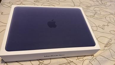 Macbook Neo Blu da 512 gb e touch id sigilalto