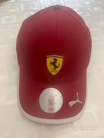 Cappellino Ferrari Nuovo