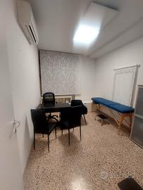 Stanza studio medico Torrione Salerno