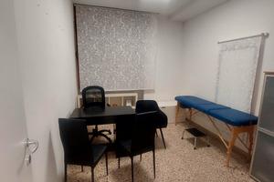 Stanza studio medico Torrione Salerno