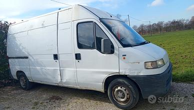 Fiat Ducato 1996 con 339.000 km revisionato 