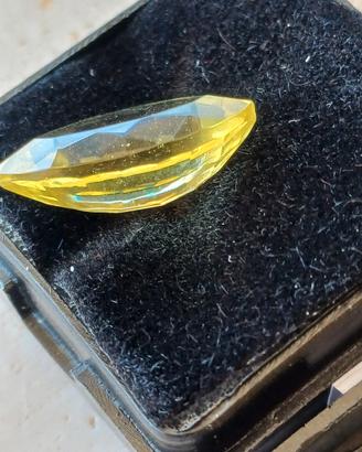 Zaffiro giallo naturale da 8.20 cti taglio Marquis