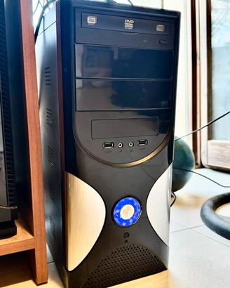 PC Intel i7/240GB SSD+500GB/8GB RAM/XFX 7750/WIN10