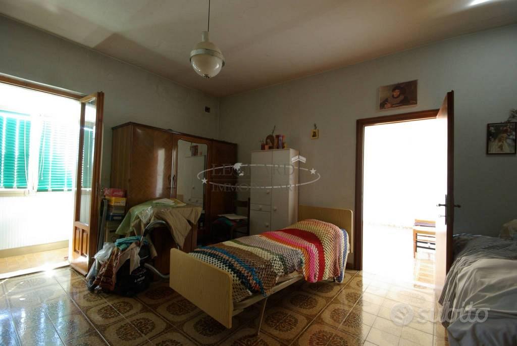 Rustico / Casale di 80 m² con 3 locali e box auto - Vista 4