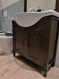 Arredo bagno arte povera base lavabo specchio