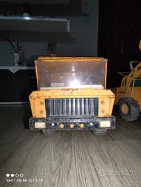  giocattoli in acciaio antichi.