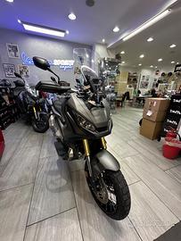 Honda X-ADV 750 xadv moto tenuta maniacalmente com