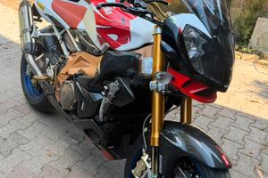 Aprilia Tuono 1000 RR Factory