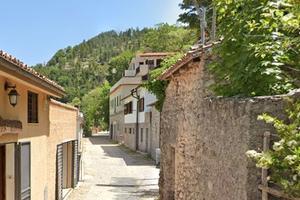 Cervara di roma spazioso trilocale arredato