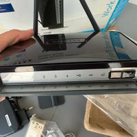 Modem Router ADSL2+ Netgear N300 wireless