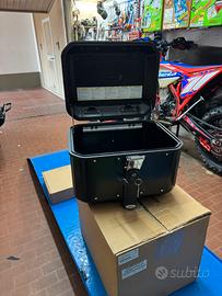 Bauletto e staffa givi per bmw