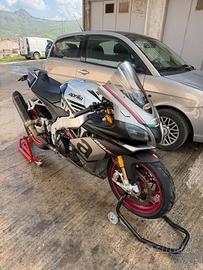 Aprilia rsv4 rf 2016