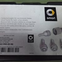 bulloni antifurto ruote per smart w453