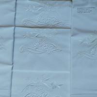 Lenzuola matrimoniali con federe