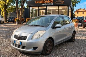 Toyota Yaris 1.0 5 porte