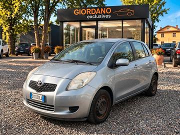 Toyota Yaris 1.0 5 porte