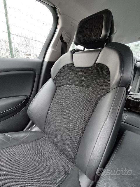 Subito - Autodemolizione Busche snc - Poggia braccio CITROEN C5 del 2012 -  Accessori Auto In vendita a Belluno