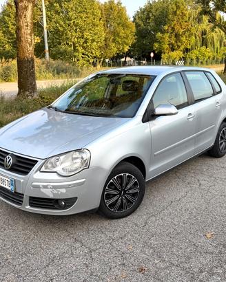 Volkswagen Polo 1.4/80CV TDI 5p. Sportline