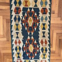 Tappeto kilim a tessitura piatta con motiv