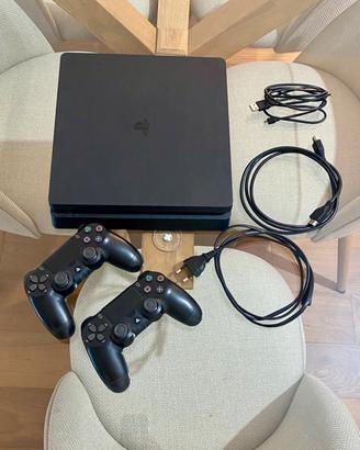 PlayStation 4 500GB + 2 DualShock + 5 giochi
