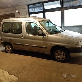 Citroen Berlingo anno 2002 solo ricambi 