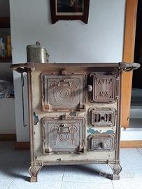 Stufa economica a legna inizio Novecento