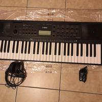 Tastiera Yamaha PSR E273