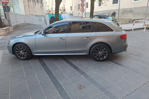 AUDI A4 4ª serie - 2011