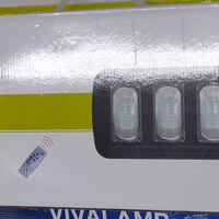 Faro led con pannello solare