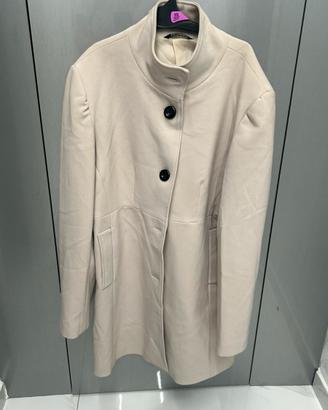 Elegante cappotto crema a collo alto taglia unica