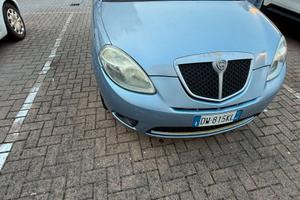 Lancia Ypsilon Ideale neopatentati