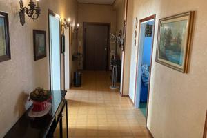 Appartamento di 98 m² con 4 locali e box auto a Em