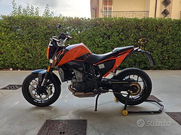 Ktm duke 690 A2