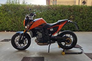 Ktm duke 690 A2