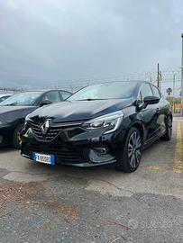 🚗 Renault Clio 5 1.3 TCe 130 CV – Initiale Paris