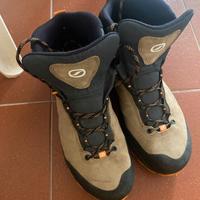 Scarpe da trekking tg42,5, trk goretex high SCARPA