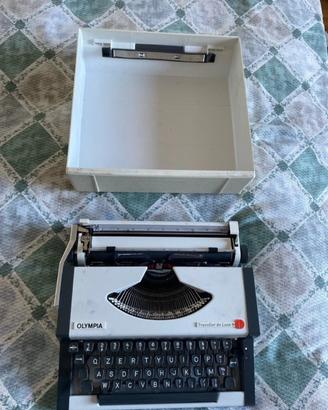 Macchina da scrivere